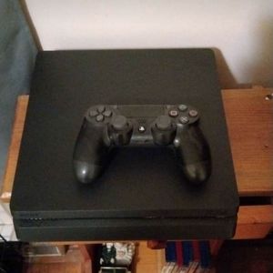 Playstation 4 slim bundle